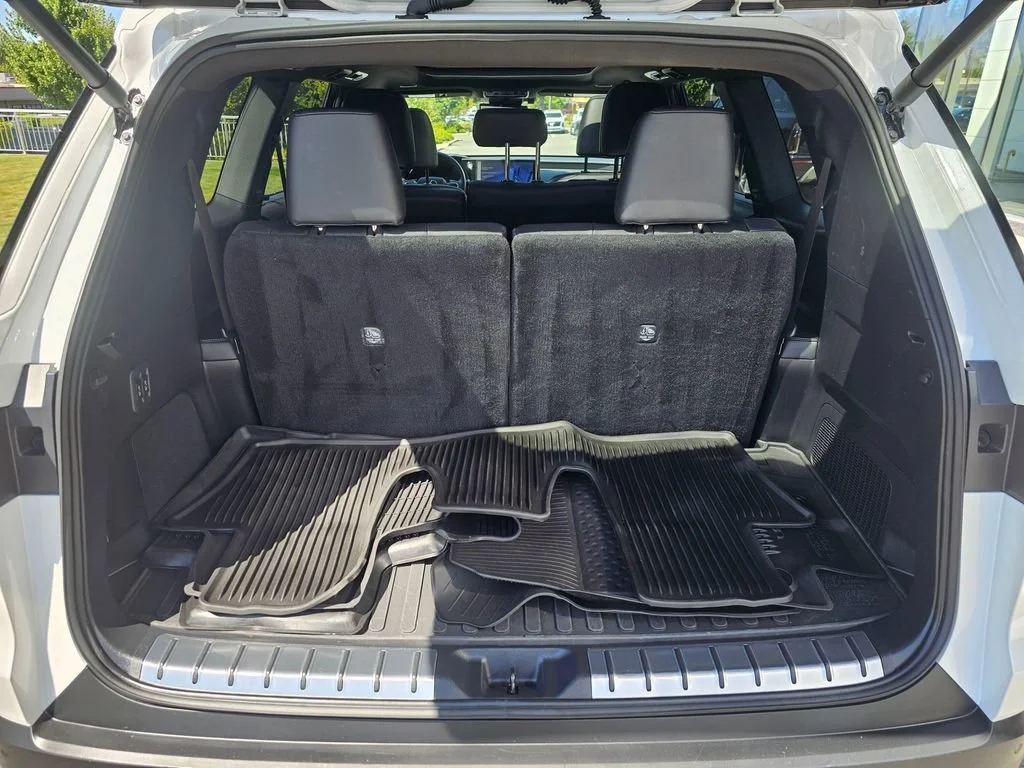 Used 2024  Lexus TX 350 image 14