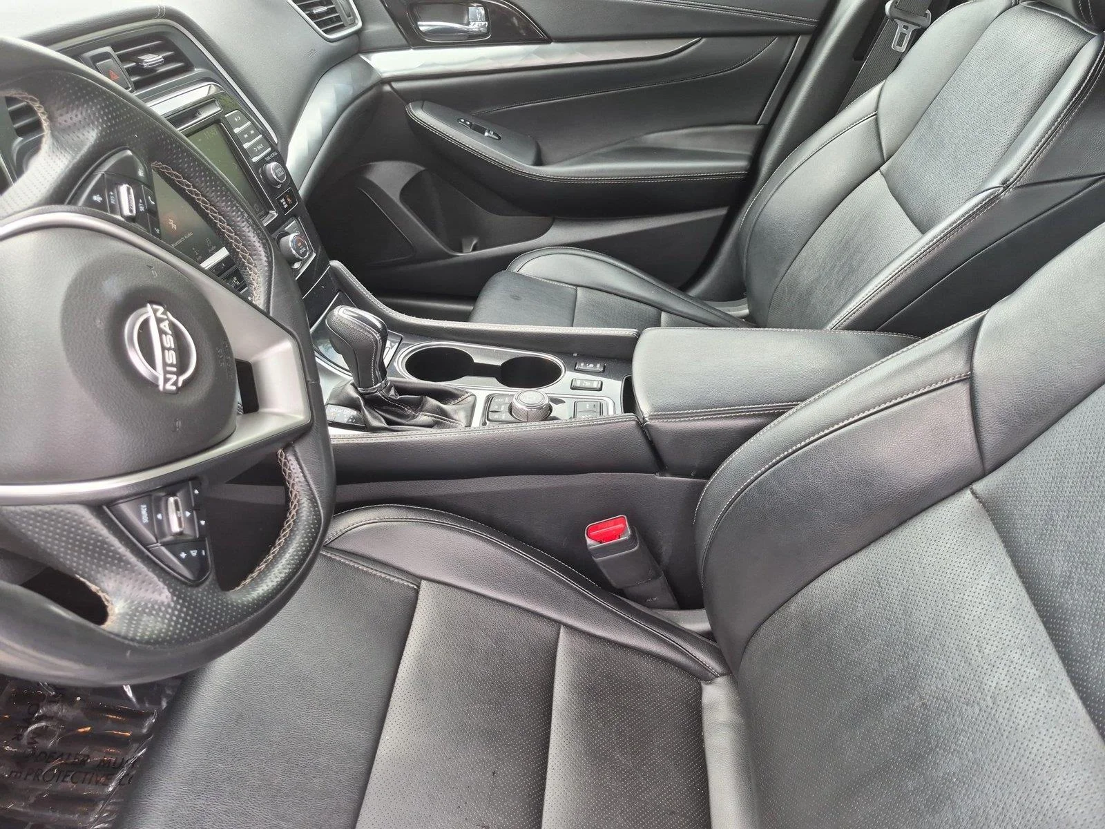 Used 2023 Silver NISSAN  image 17
