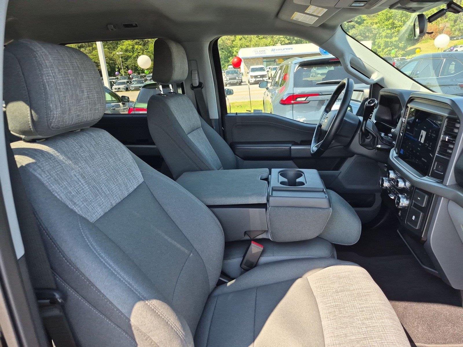Used 2025  Ford XLT image 35