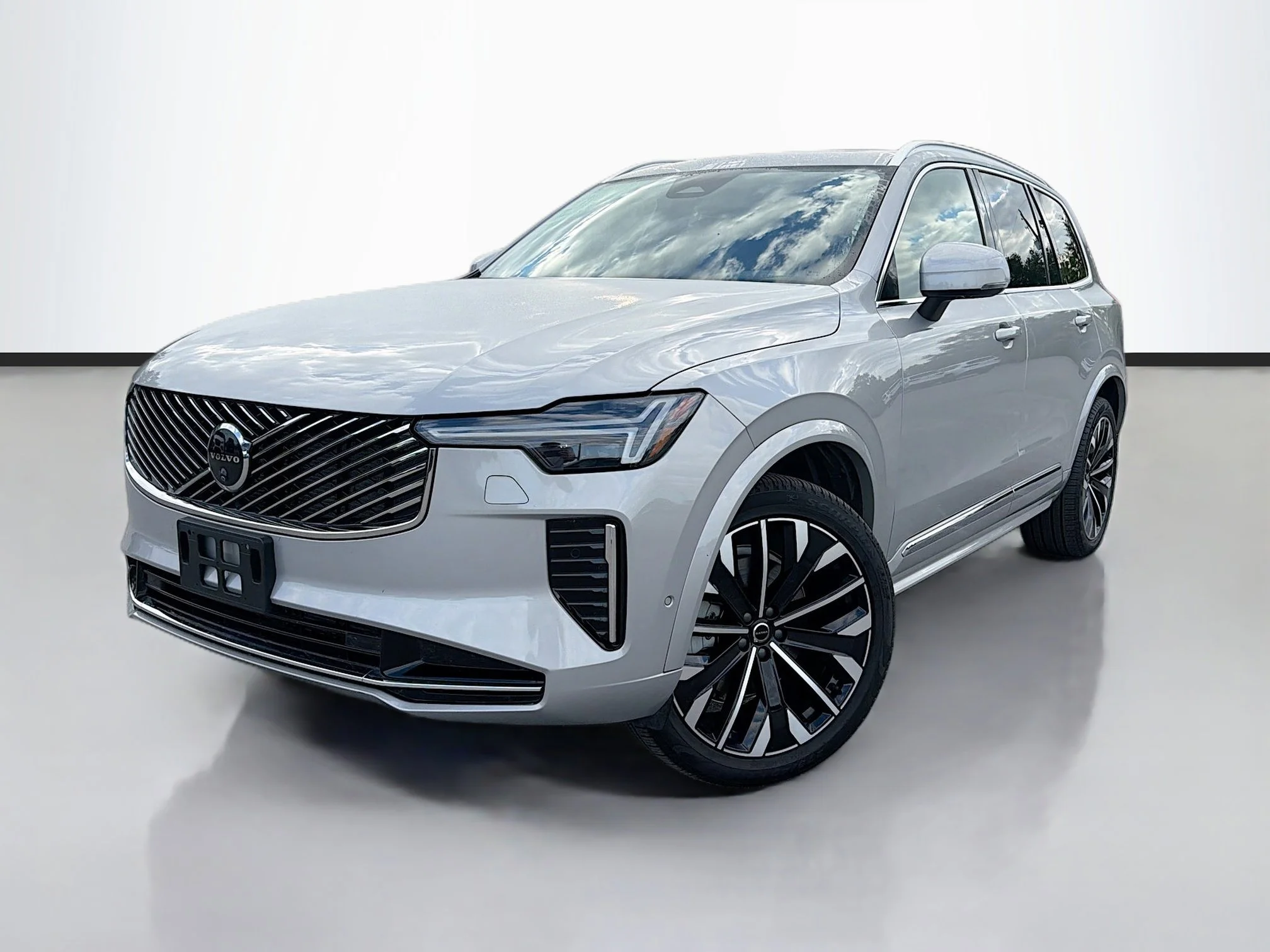2025 Volvo XC90 B6 Plus Bright 7-Seater 4WD's photo