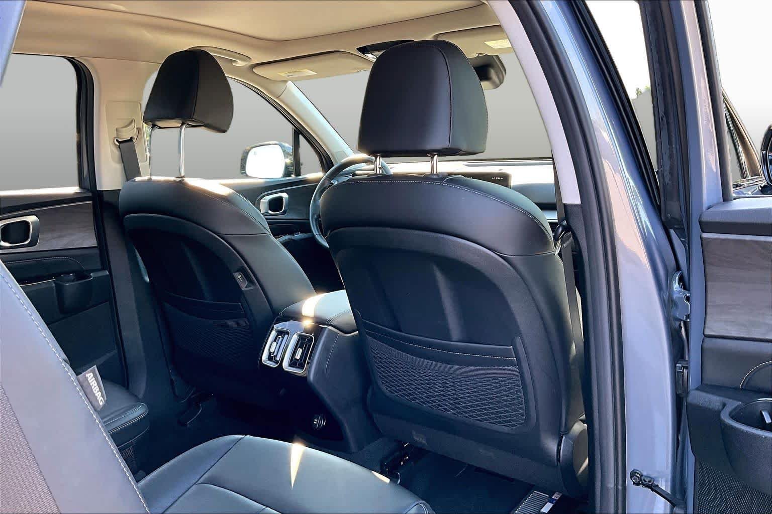Used 2024 Everlasting Silver Kia X-Line SX image 20