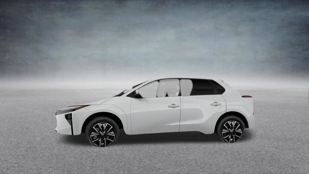 New 2026 Wind Chill Pearl <sup>1</sup> Toyota  XLE image 5