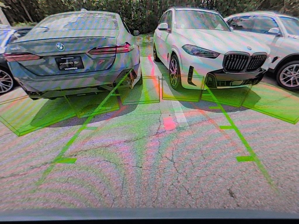 New 2027 Gray Metallic BMW xDrive40i image 21