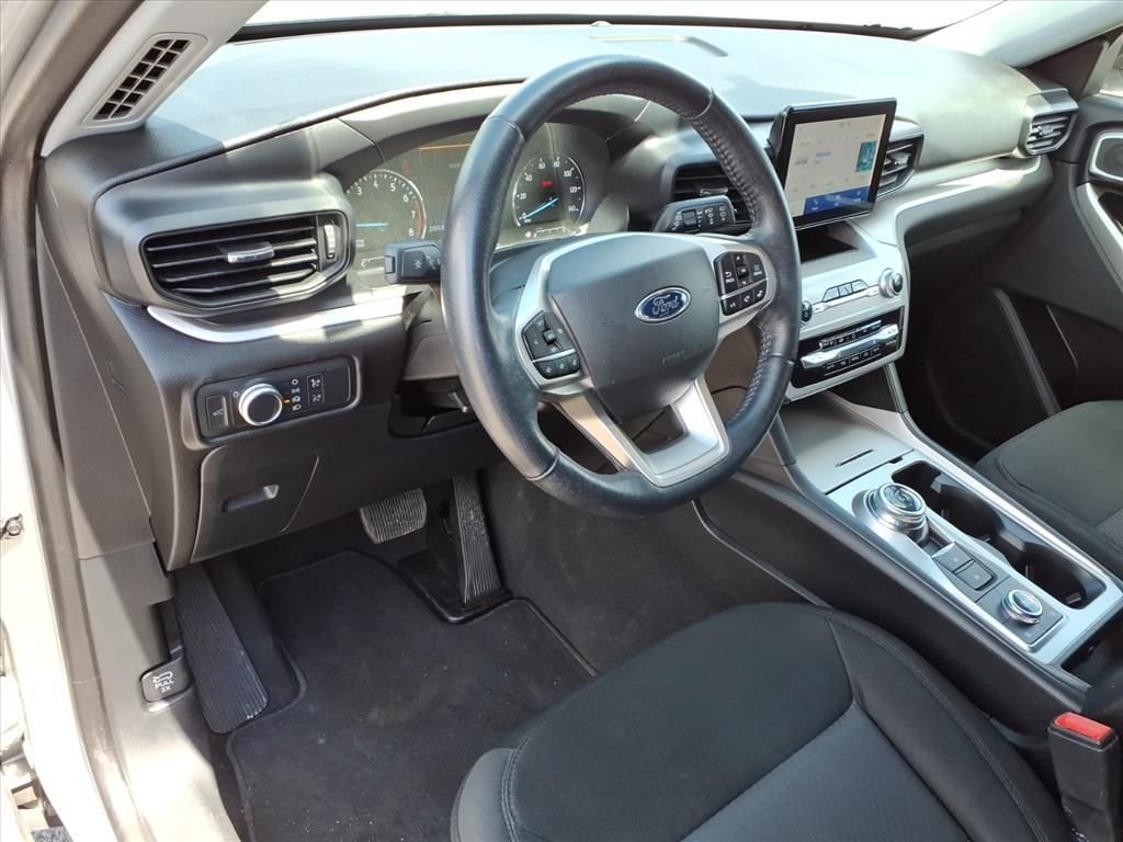 Used 2022 Silver Metallic Ford XLT image 6