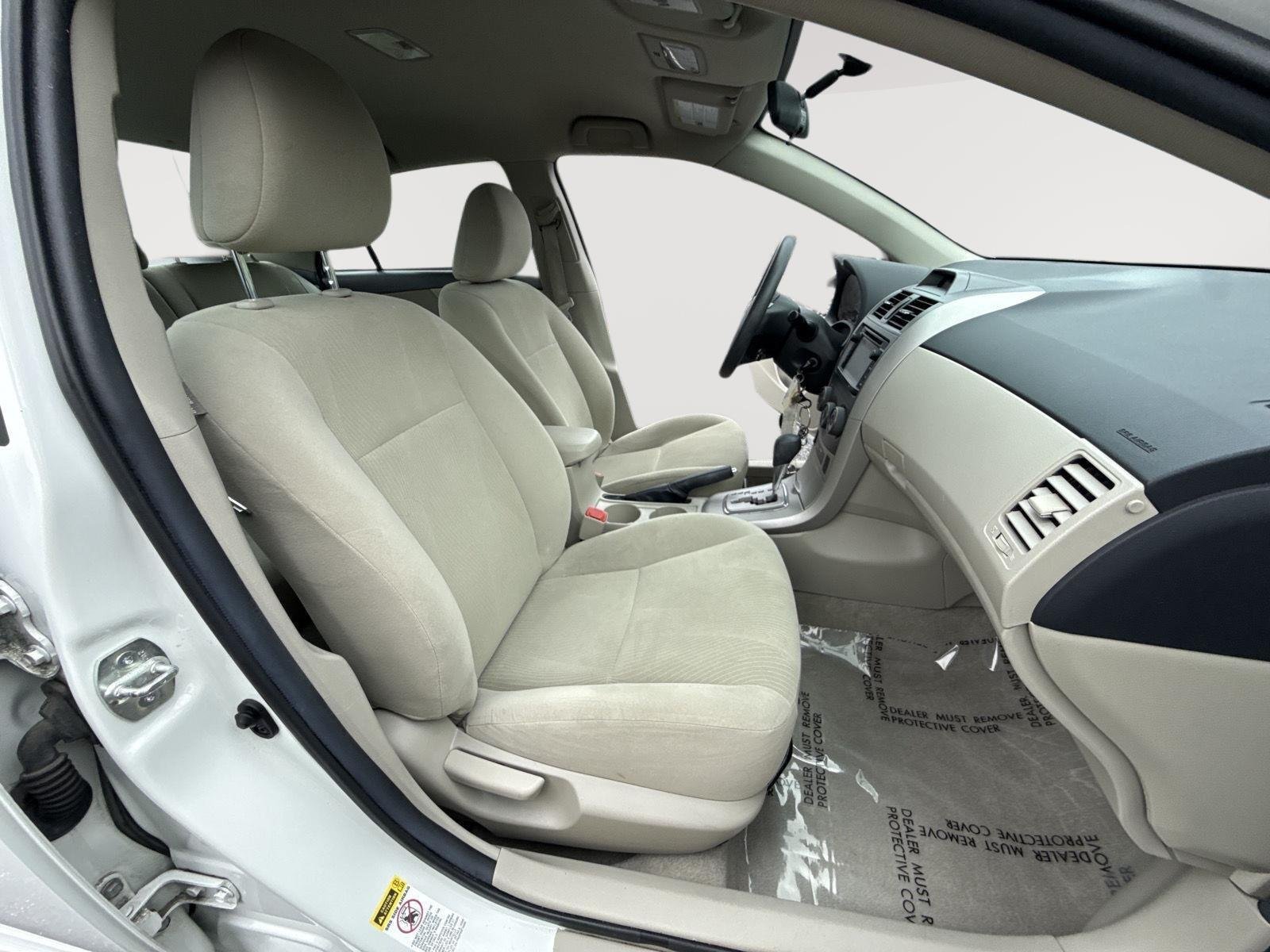 Used 2013 Super White Toyota LE image 24