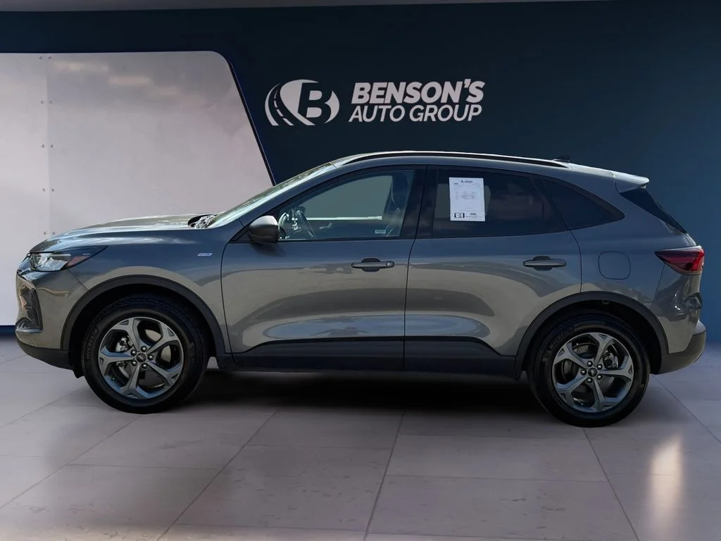 Used 2025 Gray Ford ST-Line image 2