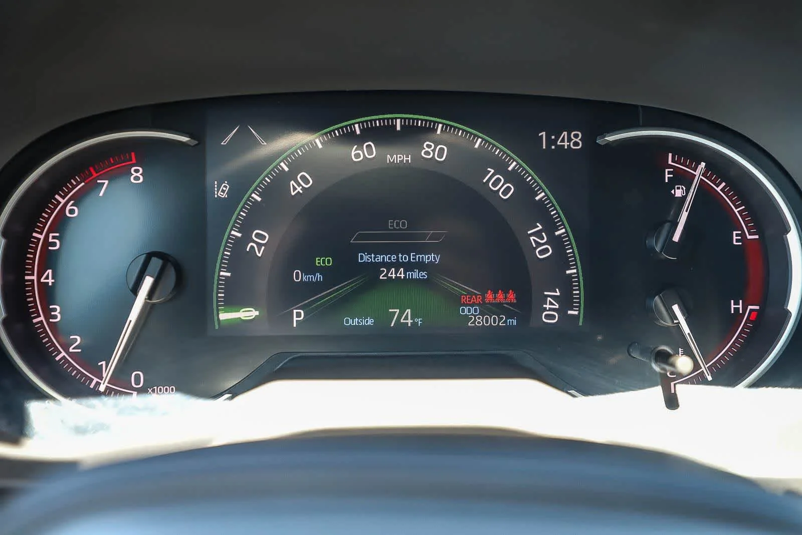 2024 Toyota RAV4 LE - Photo 23