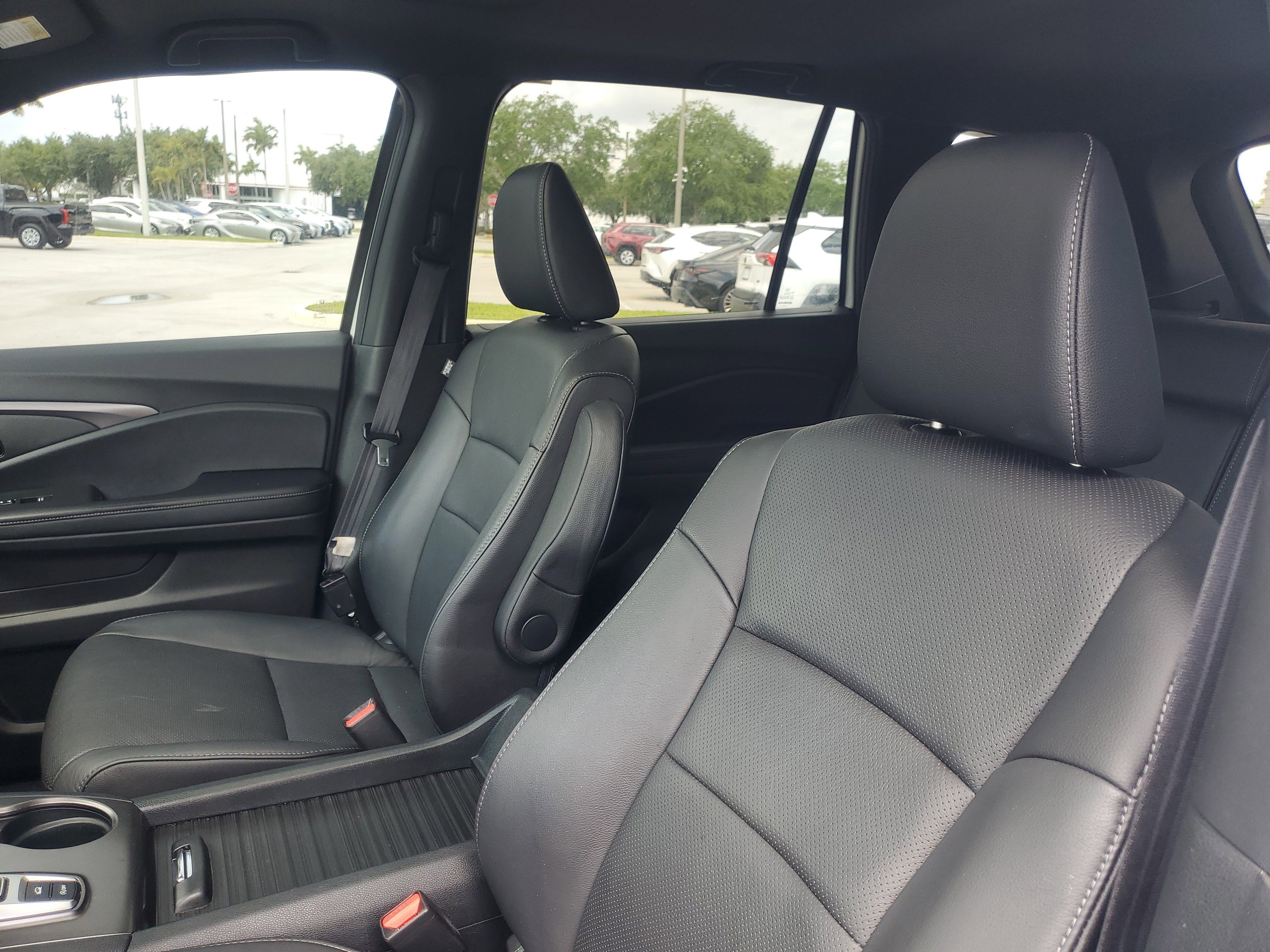 Used 2023 Platinum White Pearl Honda EX-L image 18
