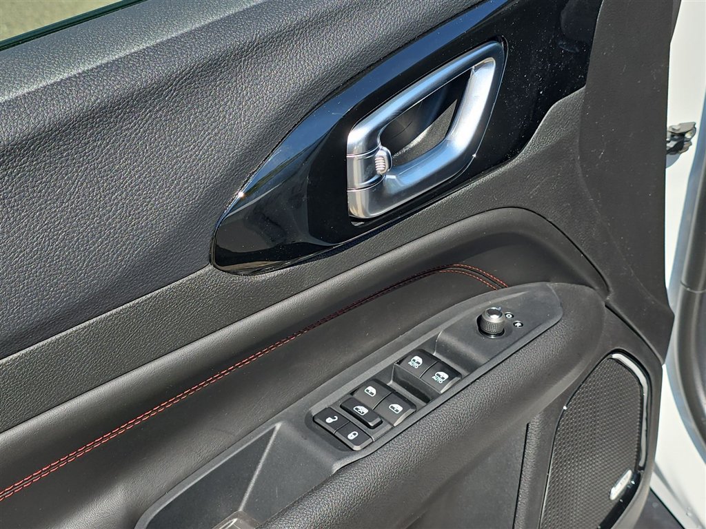 New 2026 Bright White Clear-Coat Exterior Paint Jeep Trailhawk image 22