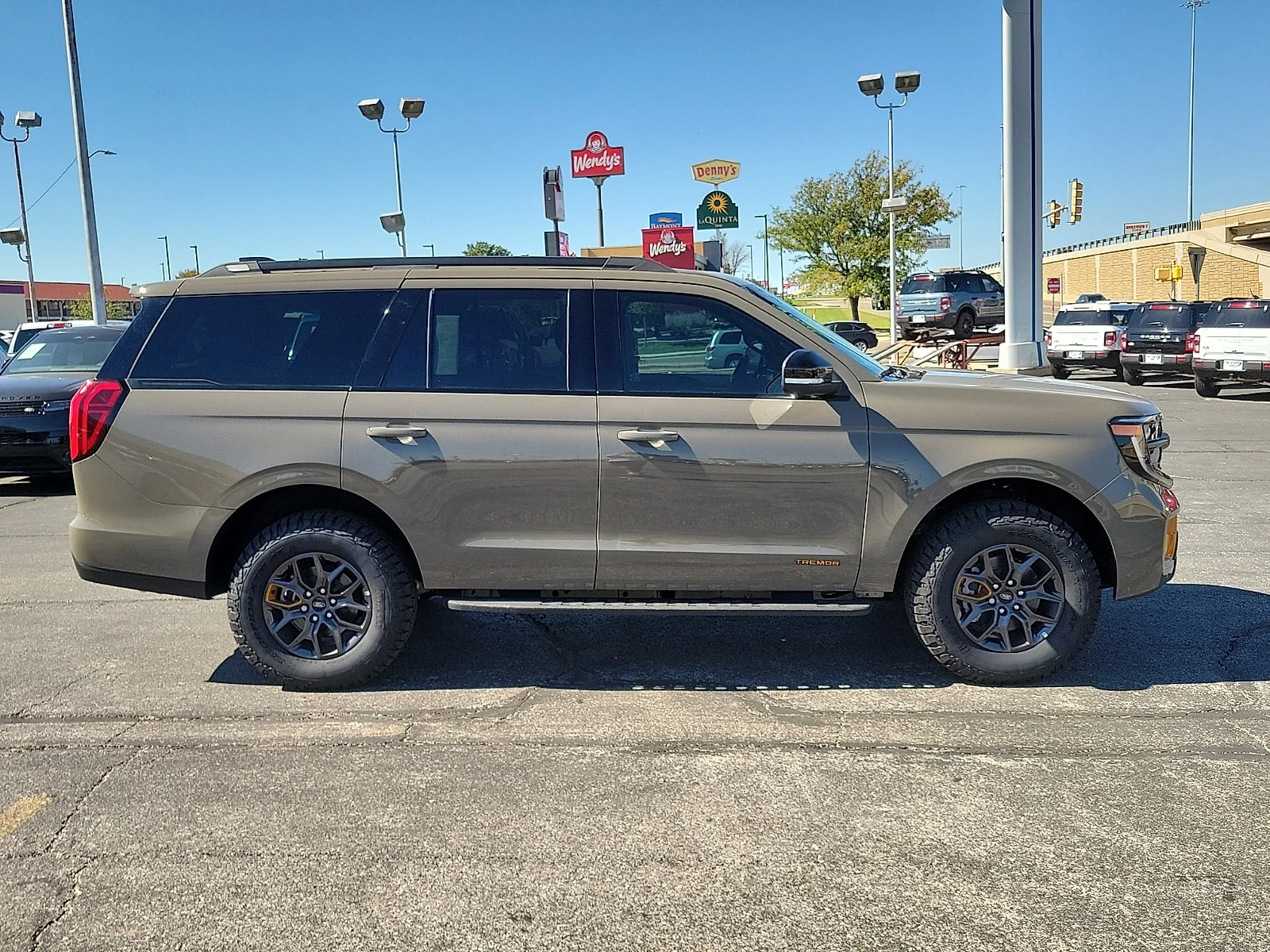 New 2027 Marsh Gray Ford Tremor&reg; image 5