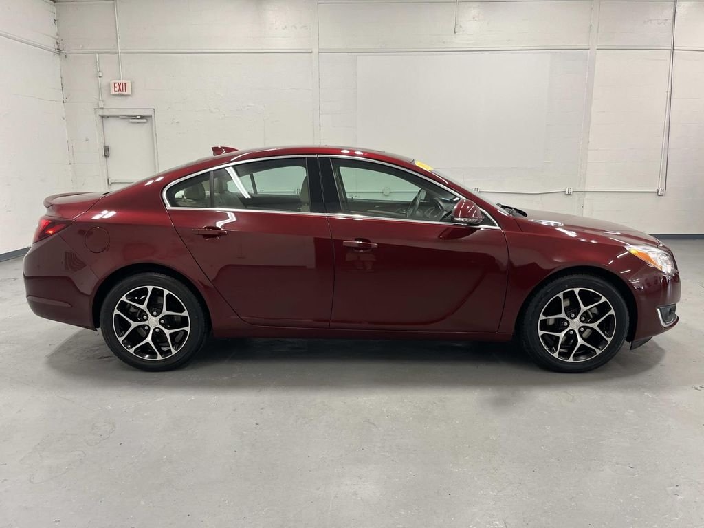 Used 2017 Buick Regal Sport Touring with VIN 2G4GL5EX9H9198678 for sale in Columbia, TN