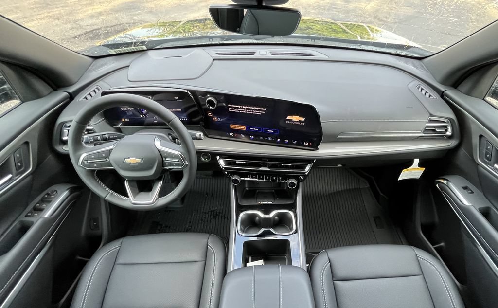2027 Chevrolet Traverse LT - Photo 9