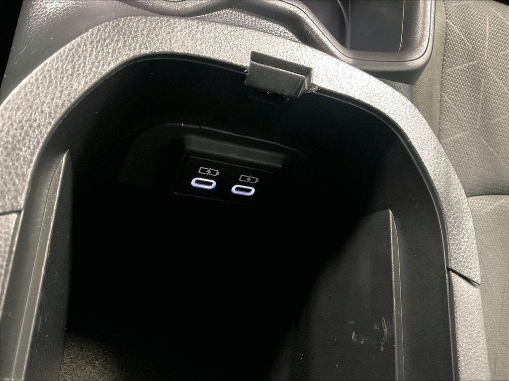 Used 2025 Silver Toyota XLE image 27