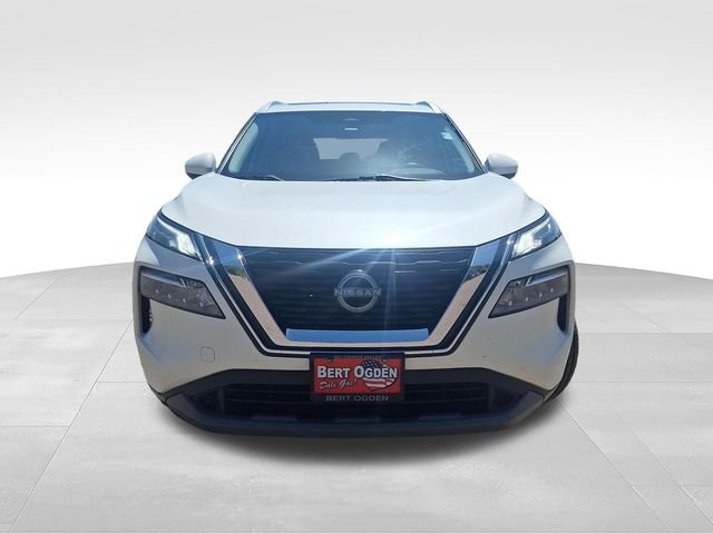 Used 2023 White Nissan SV image 2
