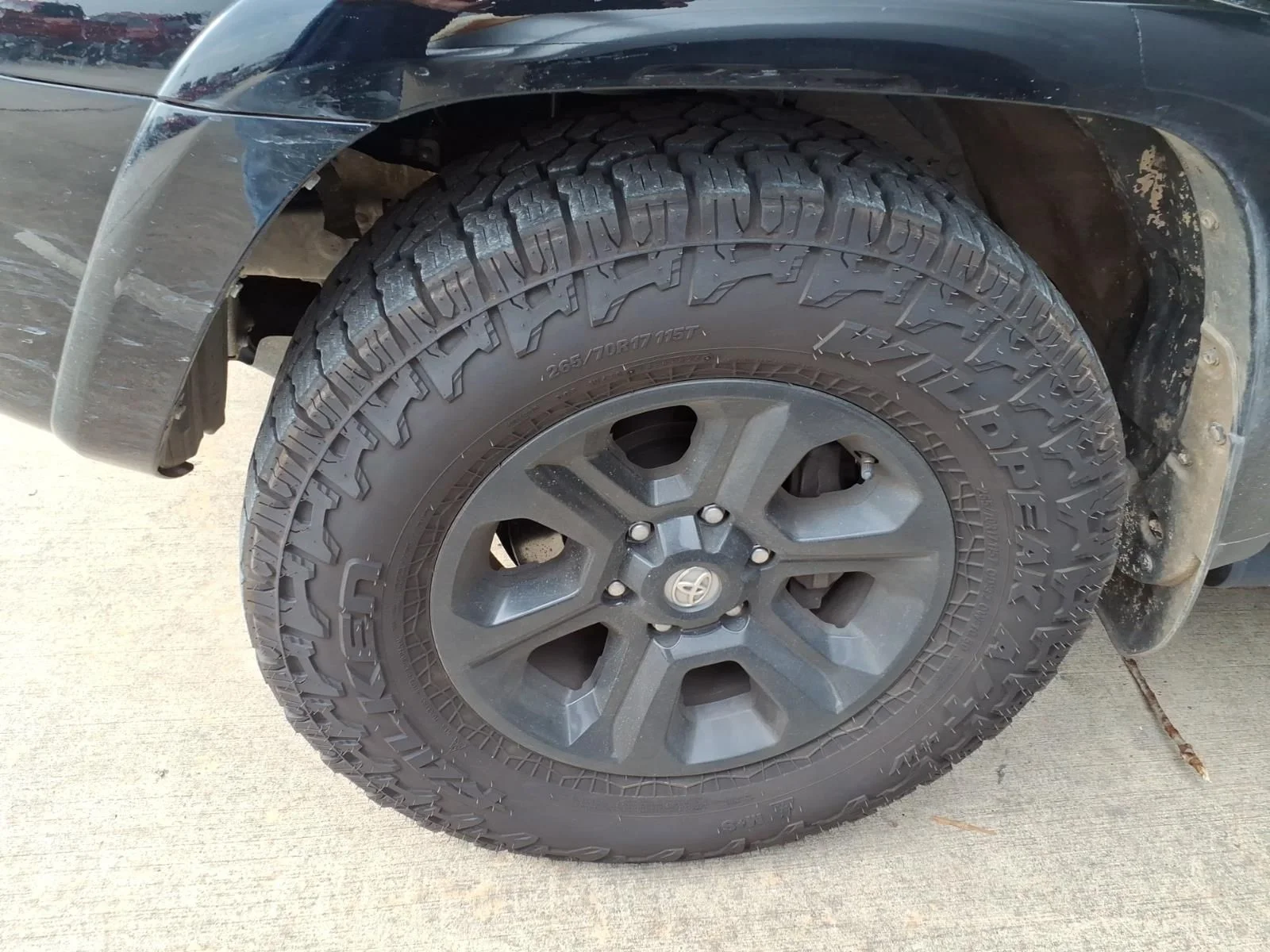 Certified Used 2022 Black Toyota SR5 image 5