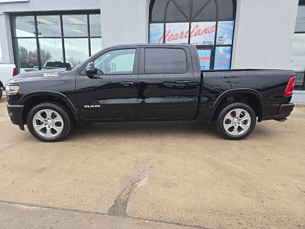 New 2026 Diamond Black Crystal Pearl-Coat Exterior Paint RAM Big Horn/Lone Star image 5