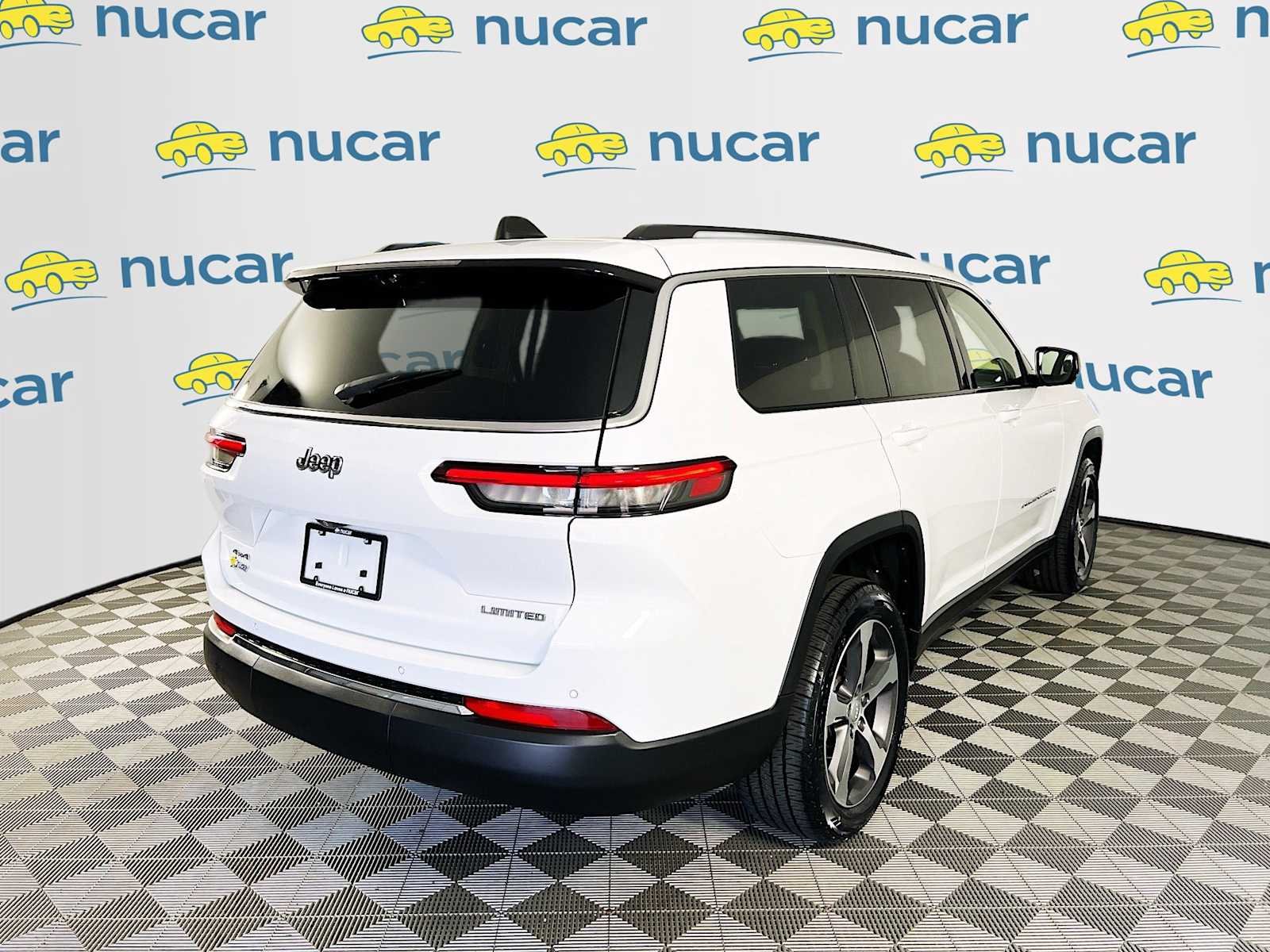 Used 2023 Bright White Clearcoat Jeep Limited image 7