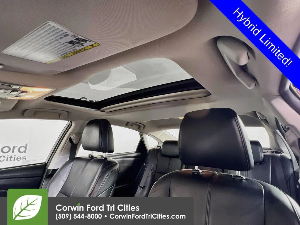 Used 2017 Red Toyota Limited image 26
