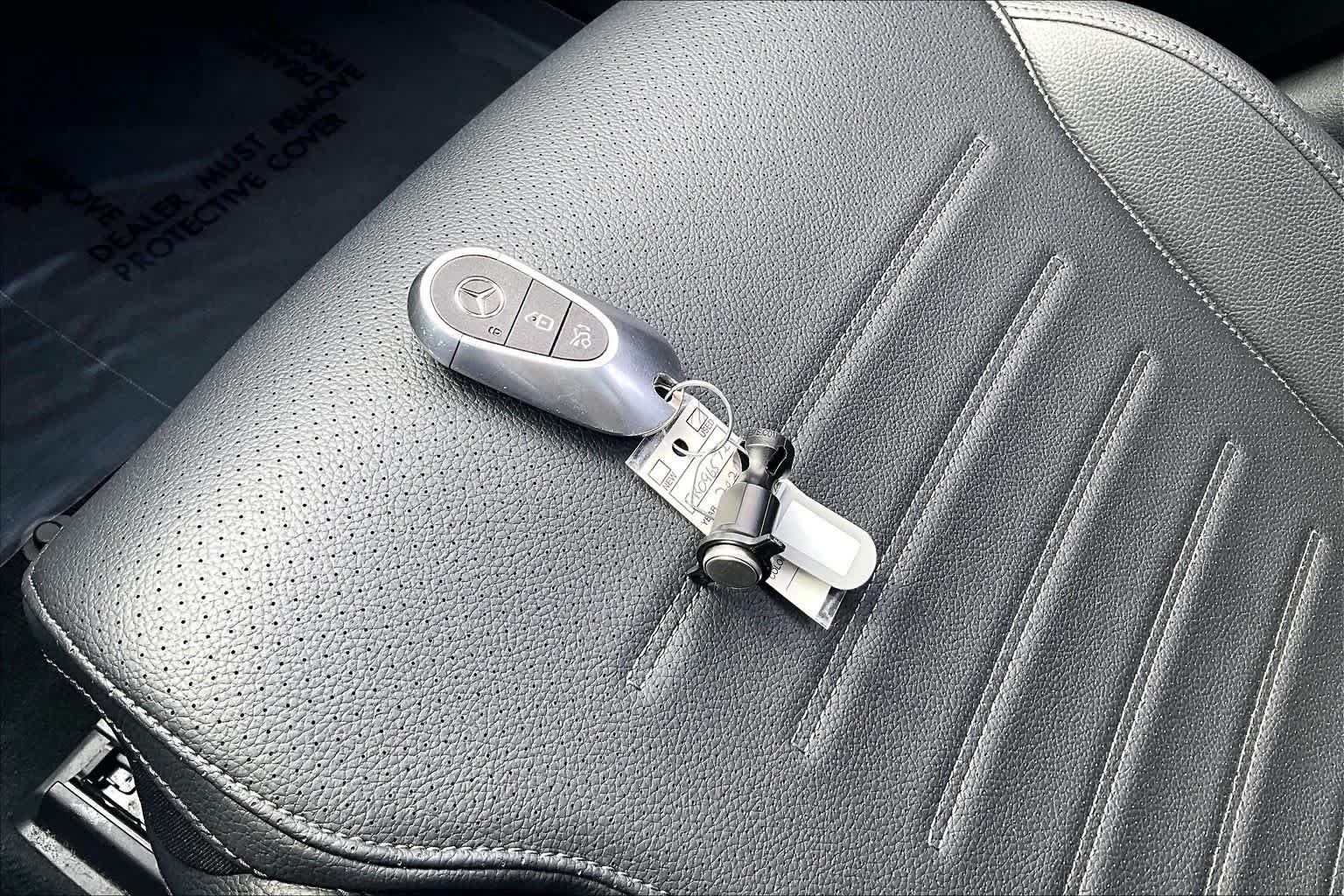 Used 2023 Starling Blue Metallic Mercedes-Benz C 300 image 15