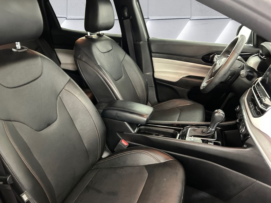 Used 2023 Gray Jeep Limited image 14
