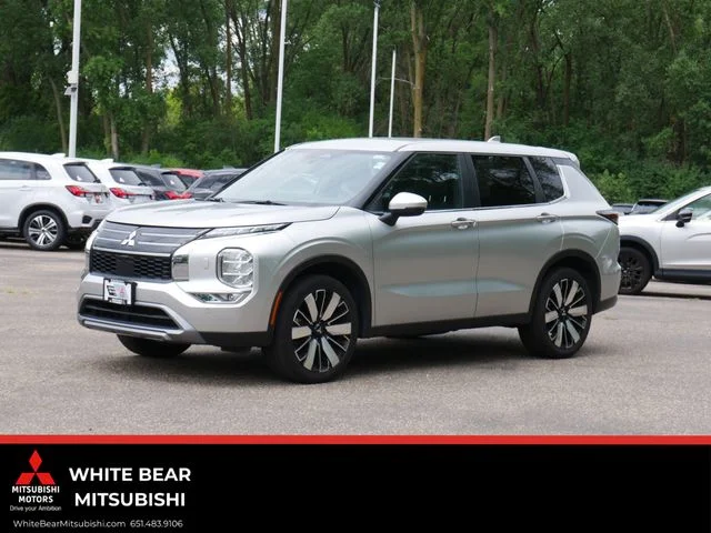 Used 2025 Mitsubishi Outlander SE with VIN JA4J4VA80SZ021711 for sale in White Bear Lake, Minnesota