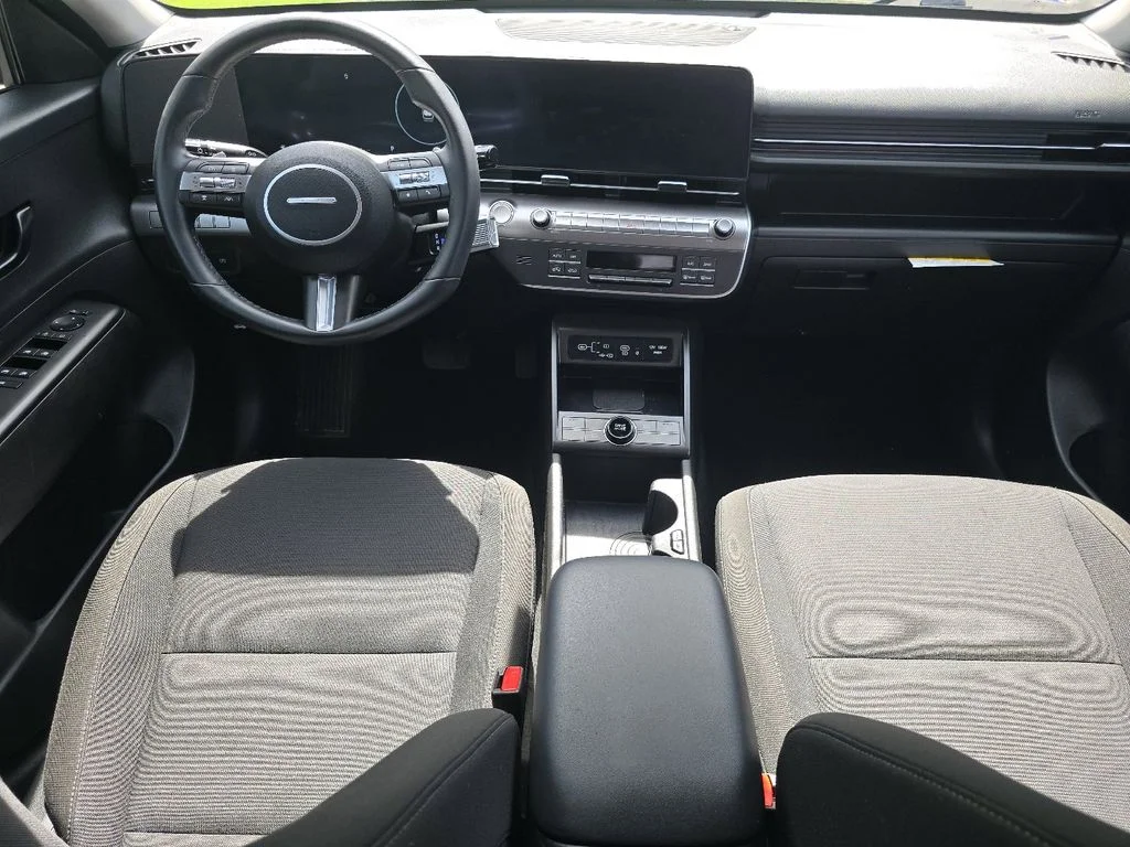 Used 2024 Black Hyundai SEL image 21
