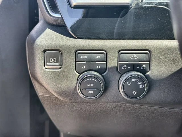 2023 Chevrolet Silverado 1500 LT - Photo 17