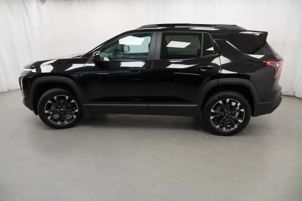 New 2027 Mosaic Black Metallic Chevrolet RS image 39