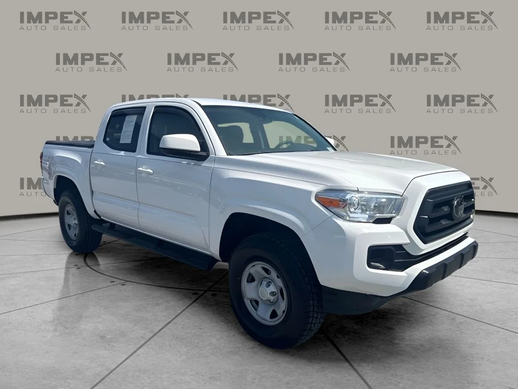 Used 2022 White Toyota SR image 7