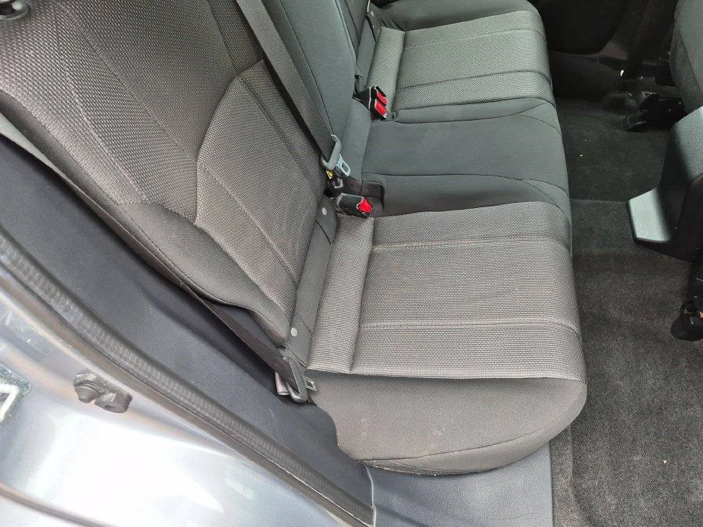 Used 2020 Silver Subaru Base image 22