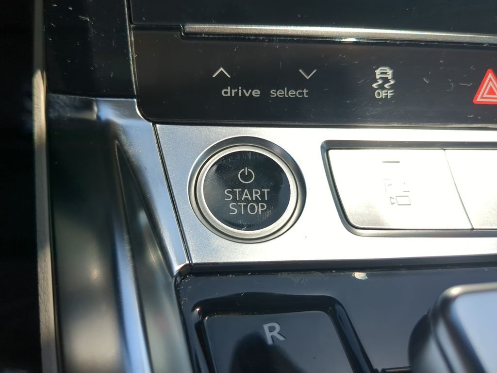 Used 2024 White Audi Premium Plus image 33