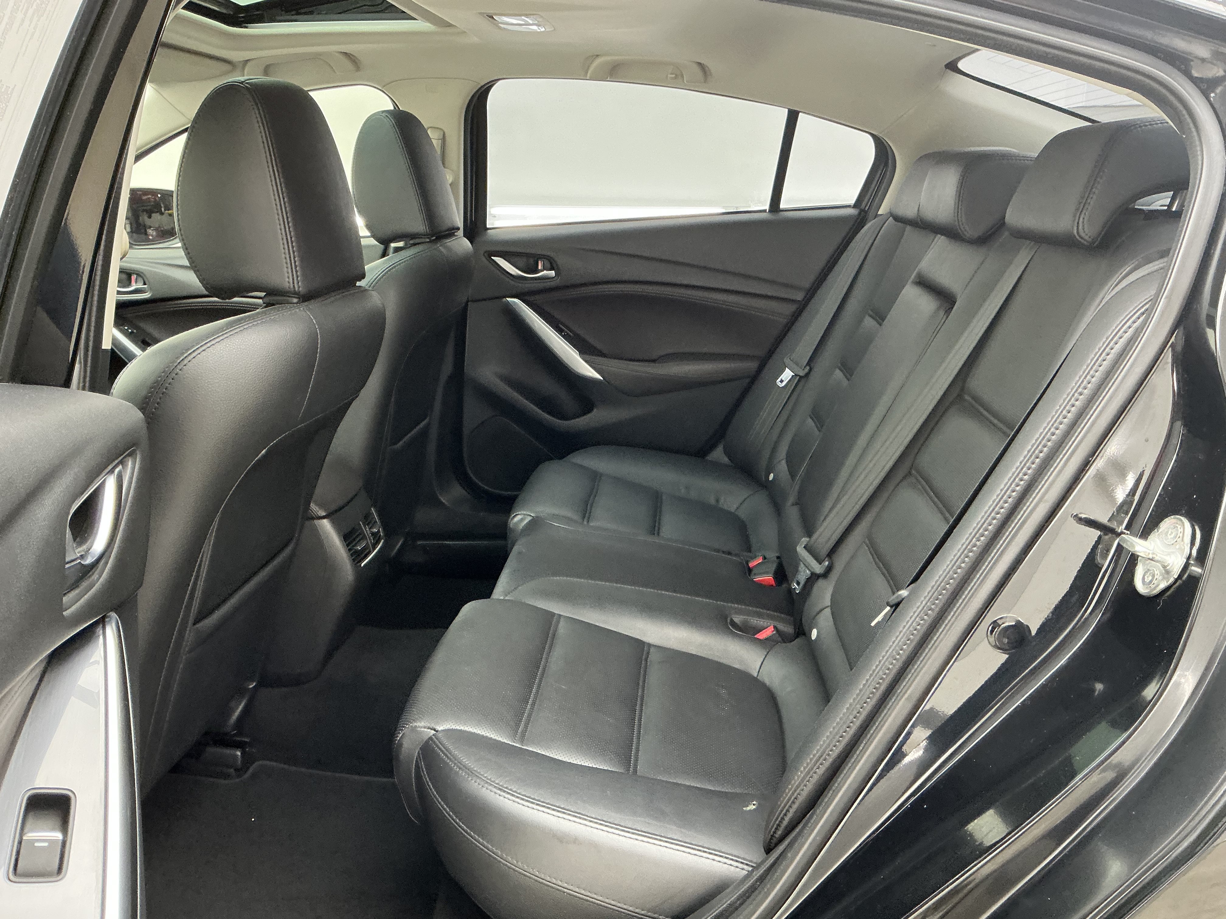 Used 2016 Jet Black Mica Mazda i Grand Touring image 19