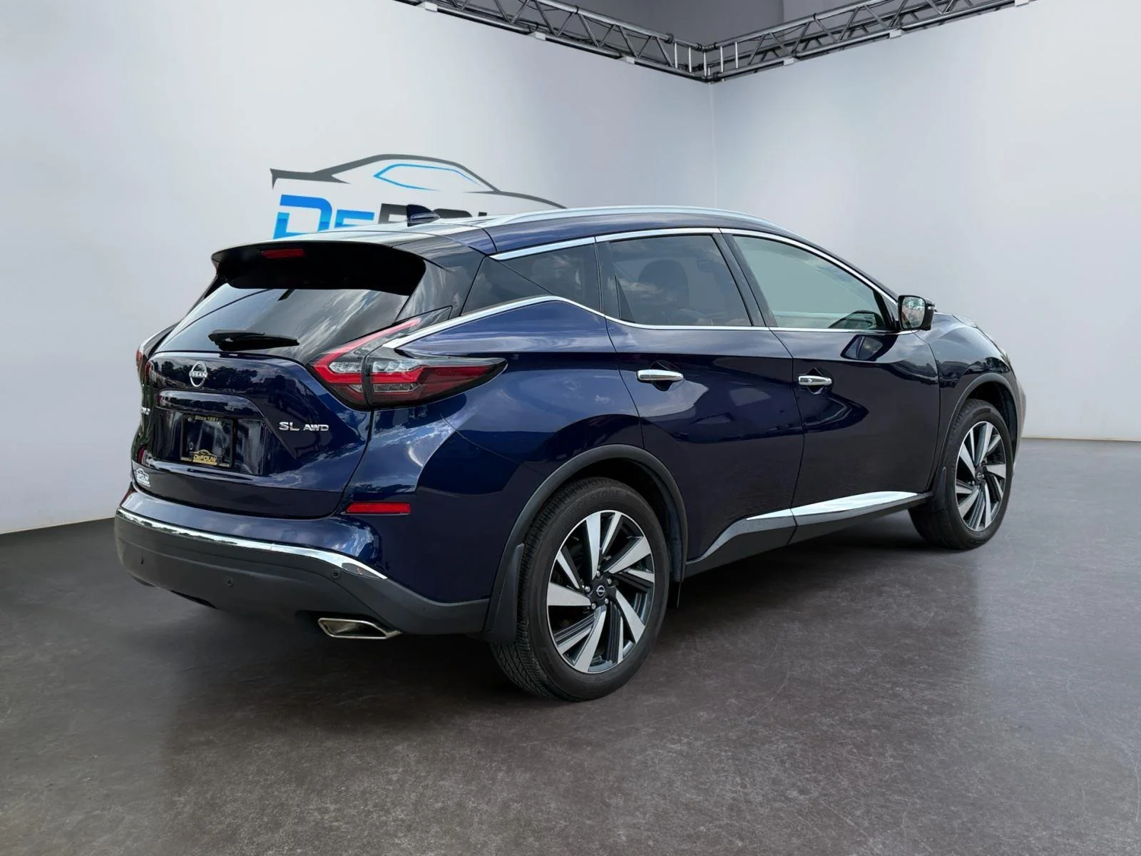 Used 2024  Nissan SL image 3