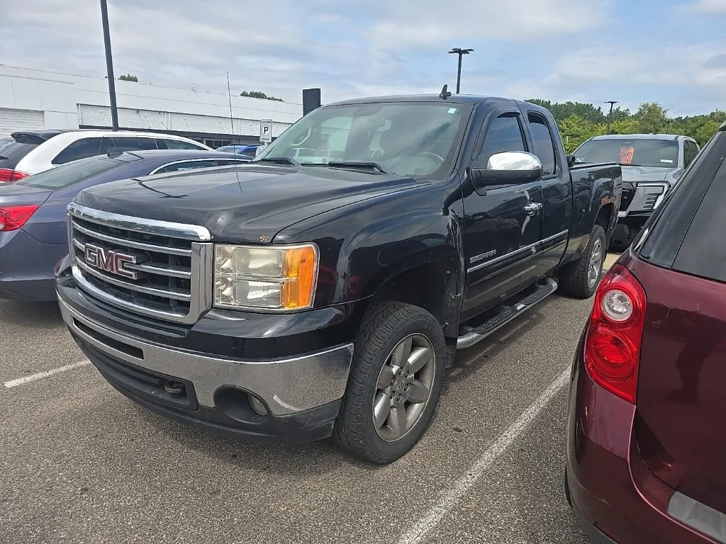 Used 2012 ONYX BLACK GMC SLE image 3