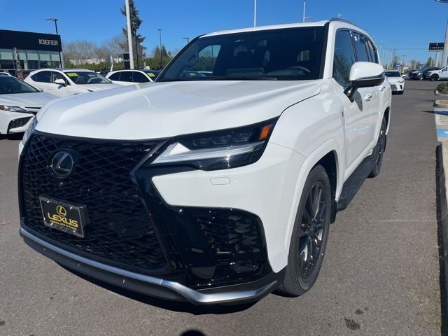 2026 Lexus LX 700h F-Sport - Photo 10