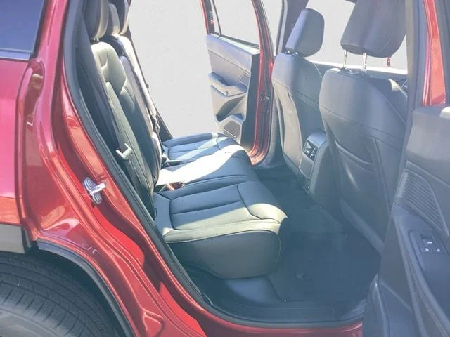 New 2026 Red Hot Pearlcoat Jeep LIMITED 4X4 image 14