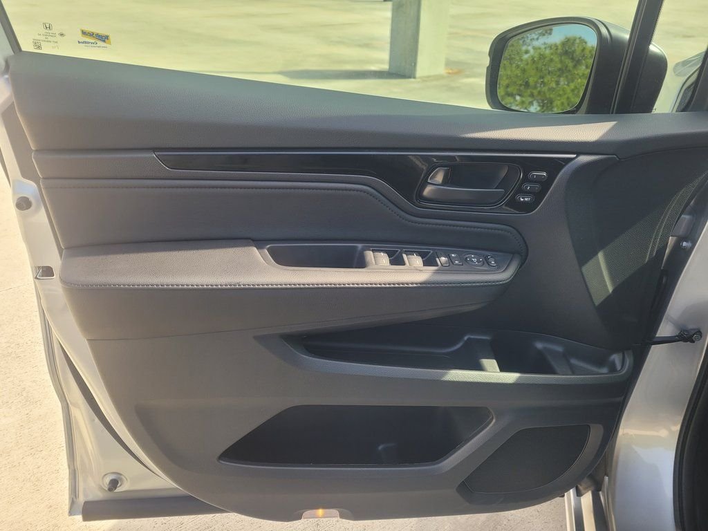 2026 Honda Odyssey Touring - Photo 19