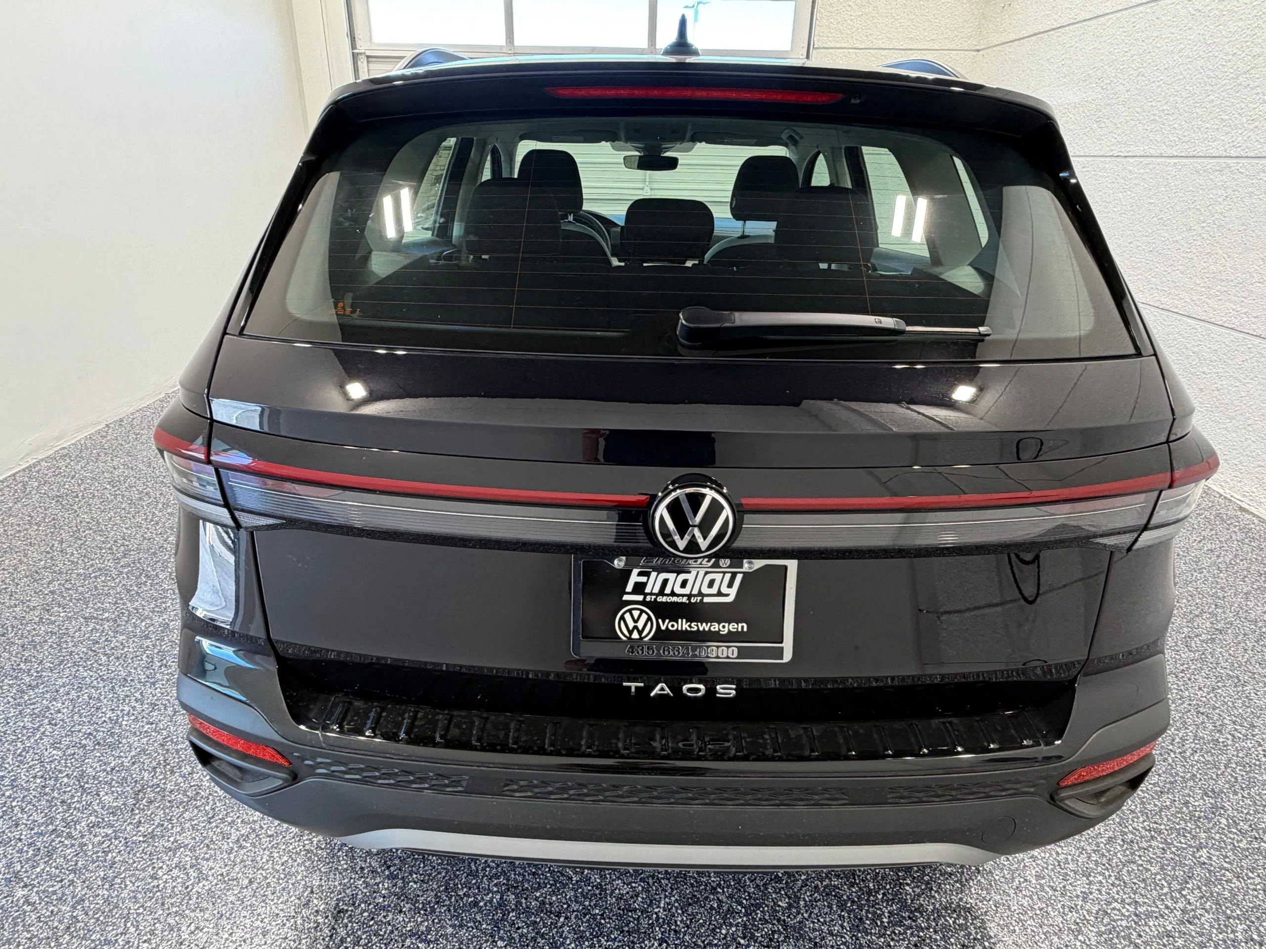 New 2026 Black Volkswagen 1.5T S image 5