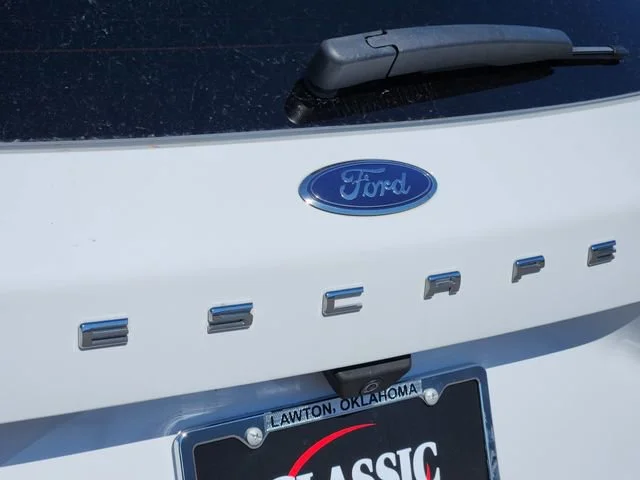 2022 Ford Escape SEL - Photo 11