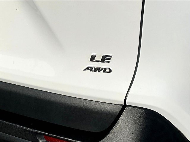 Used 2024 White Toyota LE image 28