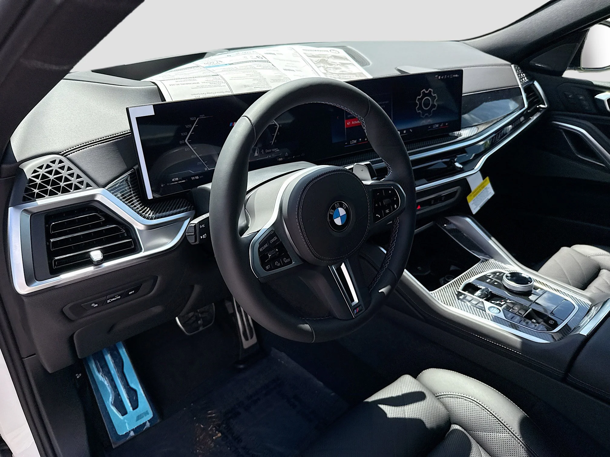 New 2027 Alpine White BMW M60i image 27