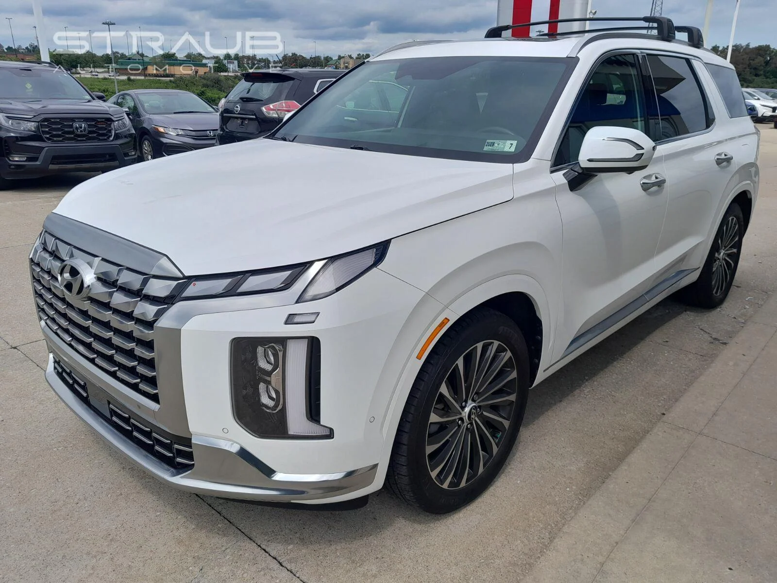 Used 2023 Hyper White Hyundai Calligraphy image 5