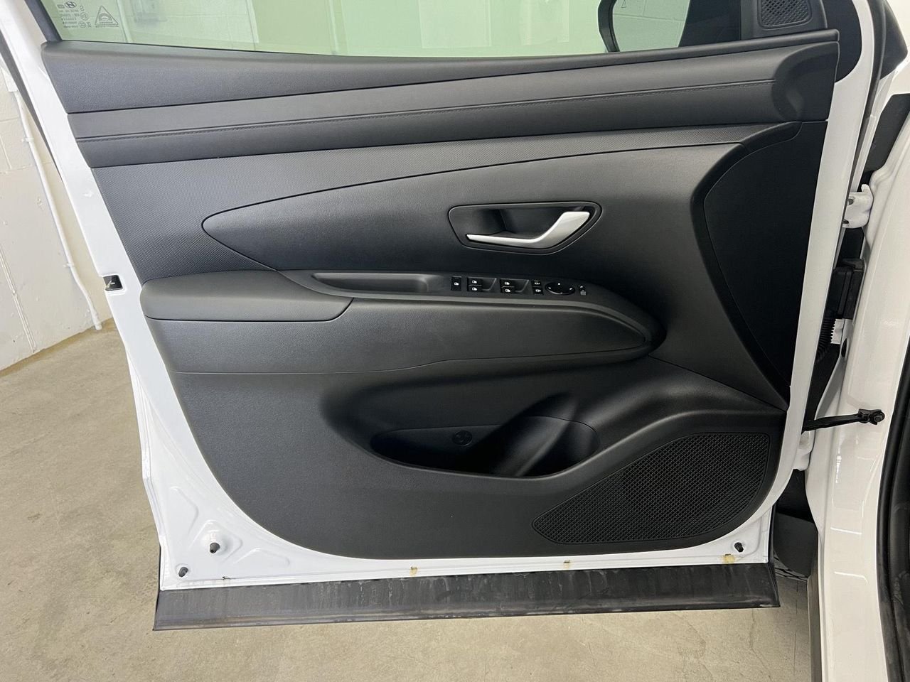 New 2026 Atlas White Hyundai SEL Activity AWD image 12