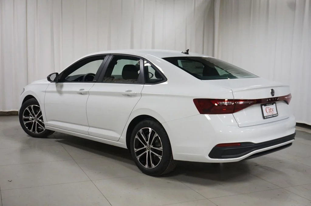 New 2026 White Volkswagen 1.5T Sport image 8