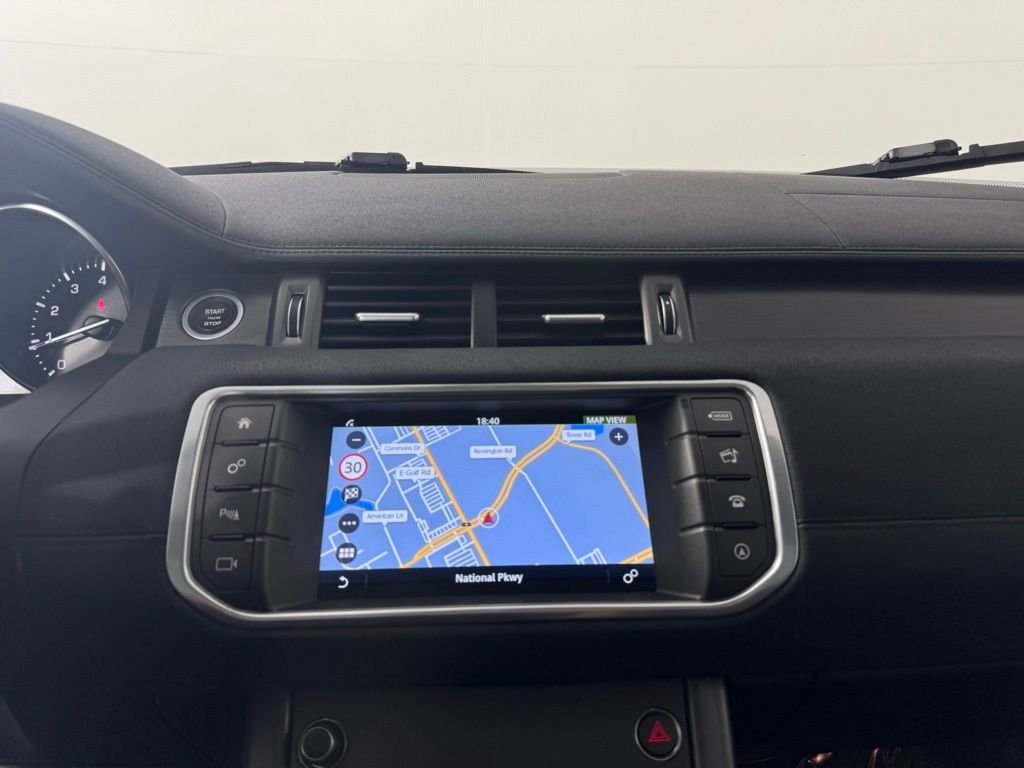 Used 2019 Fuji White Land Rover SE image 24