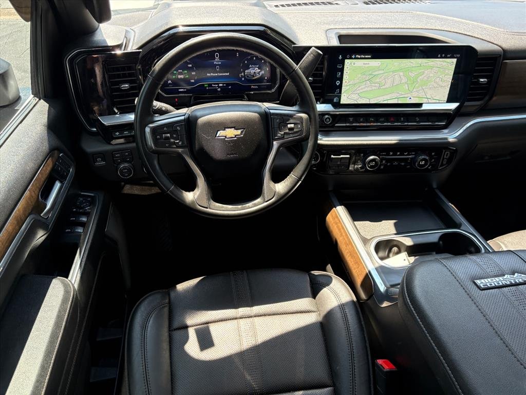 Used 2025 Summit White Chevrolet High Country image 22