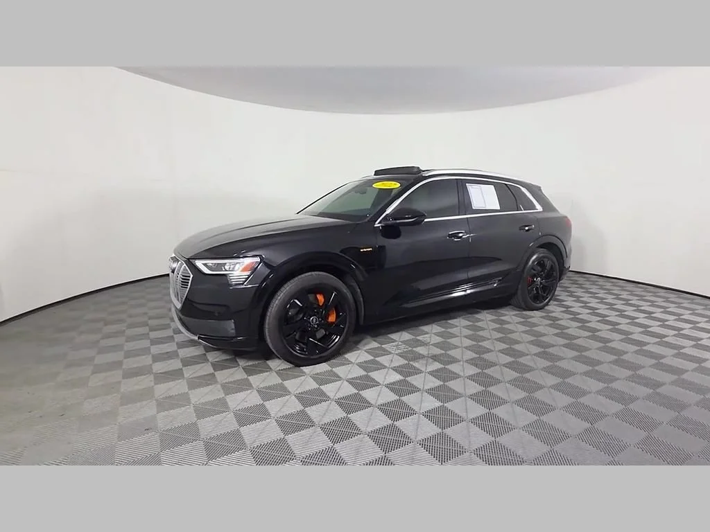 Used 2022 Brilliant Black Audi Premium image 48
