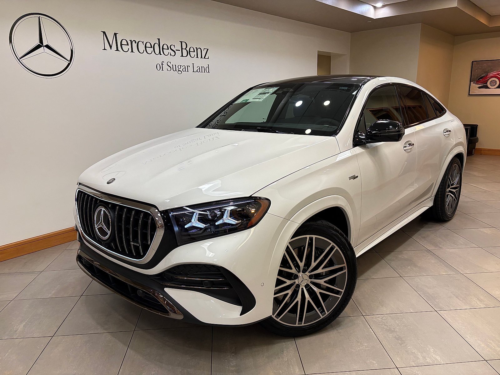 New 2027 MANUFAKTUR Moonlight White Metallic Mercedes-Benz AMG® GLE 53e image 31