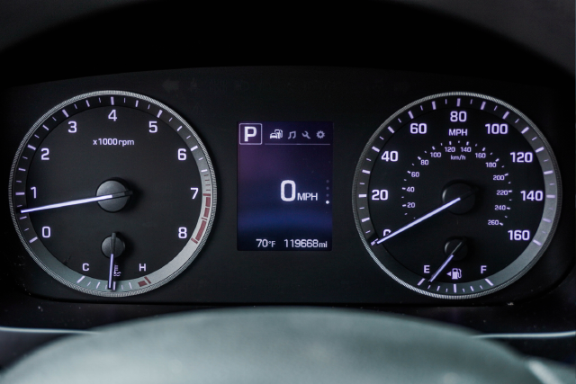 Used 2015 Silver Hyundai SE image 15