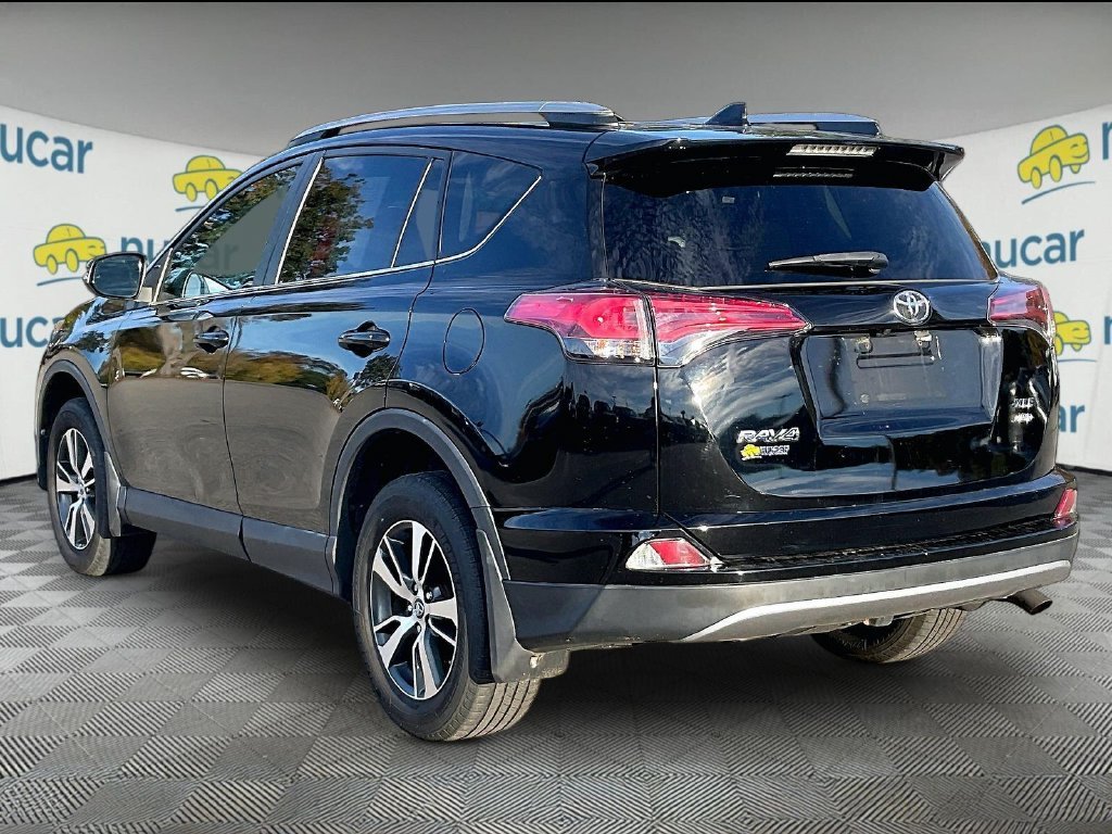 Used 2018 Black Toyota XLE image 4